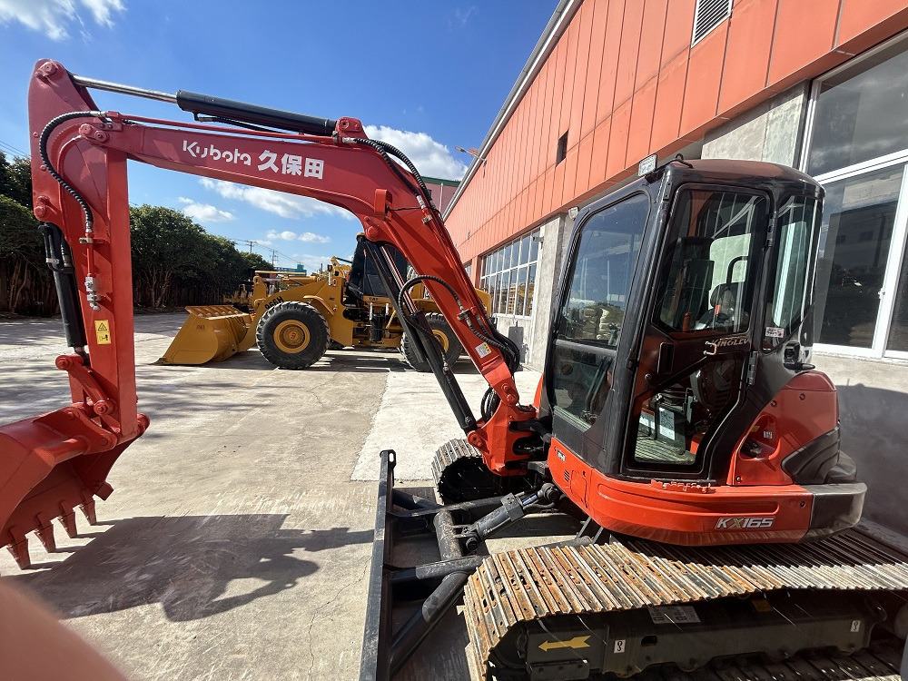 Kubota KX165-5 Excavators - Pelle sur chenille: photos 5 Kubota KX165-5 Excavators - Pelle sur chenille: photos 5