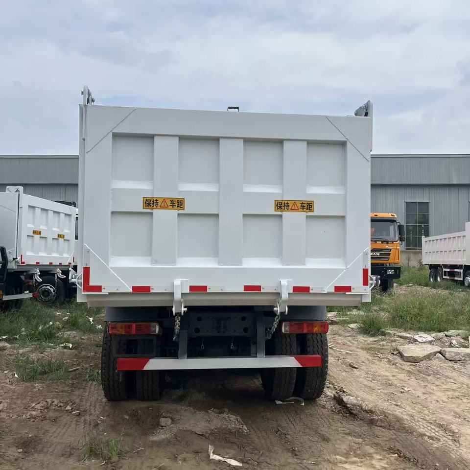 SINOTRUK Howo Dump truck 371hp 6x4 - Camion benne: photos 4 SINOTRUK Howo Dump truck 371hp 6x4 - Camion benne: photos 4