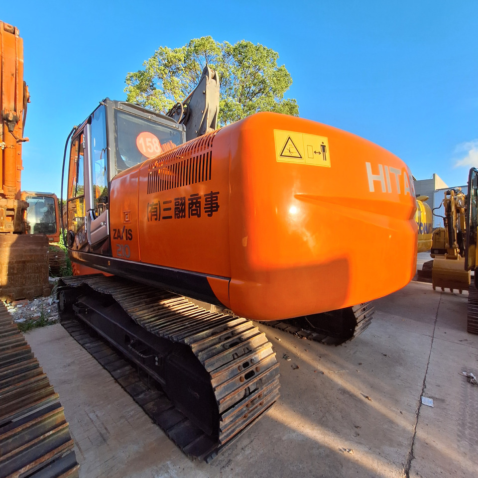 Second hand Hitachi ZX210 excavator - Pelle: photos 2 Second hand Hitachi ZX210 excavator - Pelle: photos 2