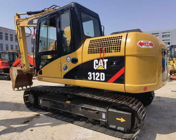 Second hand cat 312d used excavator japan cat 312d excavator in stock in shanghai yard - Pelle sur chenille: photos 3 Second hand cat 312d used excavator japan cat 312d excavator in stock in shanghai yard - Pelle sur chenille: photos 3