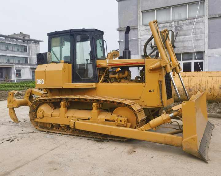 Used Caterpillar D6G Bulldozer Original Crawler D6G with good condition and high performance for sale - Bulldozer: photos 2 Used Caterpillar D6G Bulldozer Original Crawler D6G with good condition and high performance for sale - Bulldozer: photos 2