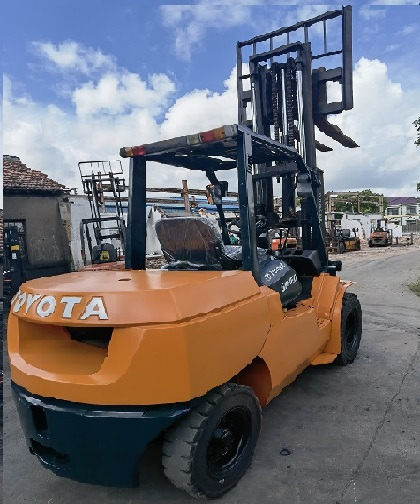 Used Toyota FD50 forklift - Chariot élévateur diesel: photos 4 Used Toyota FD50 forklift - Chariot élévateur diesel: photos 4
