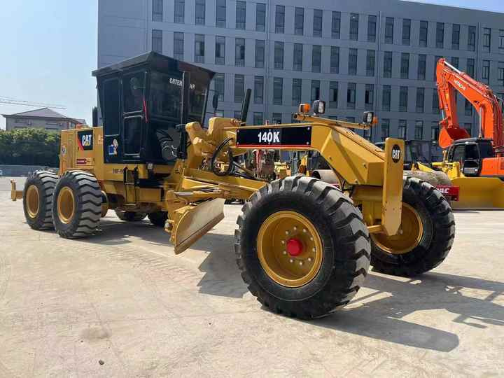 Used excavator High Load Capacity Hitachi ZX200-3 Used Excavator with Track Core Components Included Engine and Pump - Pelle: photos 5 Used excavator High Load Capacity Hitachi ZX200-3 Used Excavator with Track Core Components Included Engine and Pump - Pelle: photos 5