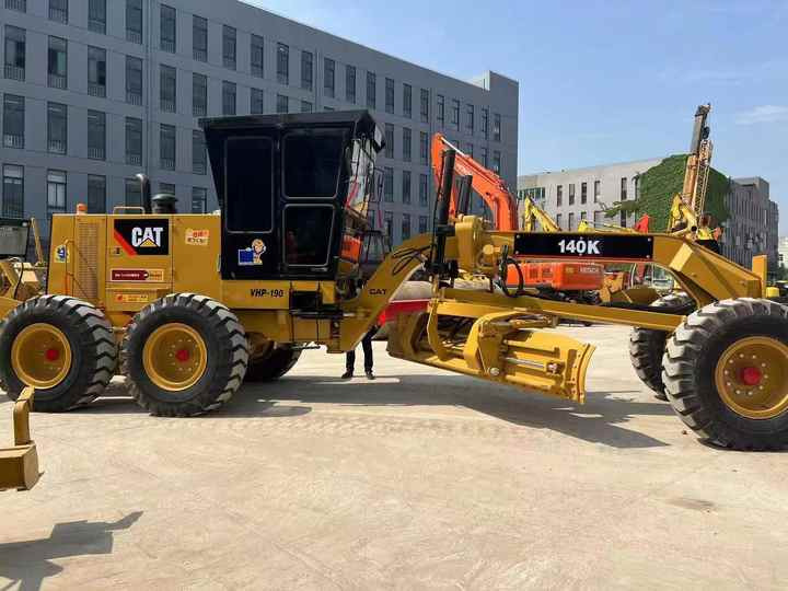 Used excavator High Load Capacity Hitachi ZX200-3 Used Excavator with Track Core Components Included Engine and Pump - Pelle: photos 4 Used excavator High Load Capacity Hitachi ZX200-3 Used Excavator with Track Core Components Included Engine and Pump - Pelle: photos 4