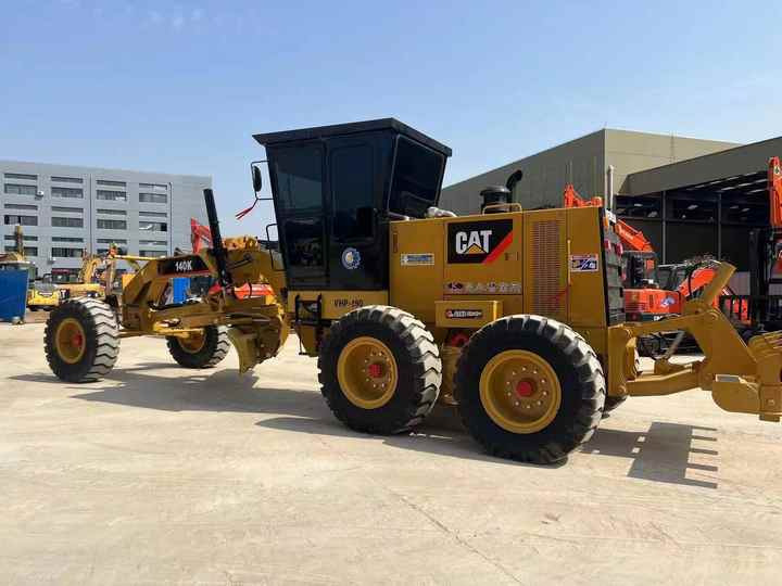 Used excavator High Load Capacity Hitachi ZX200-3 Used Excavator with Track Core Components Included Engine and Pump - Pelle: photos 2 Used excavator High Load Capacity Hitachi ZX200-3 Used Excavator with Track Core Components Included Engine and Pump - Pelle: photos 2