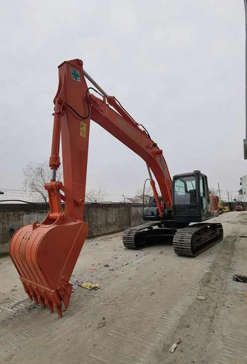 Used Hitachi ZX200-3 excavator 20 tons crawler excavator zx200-3 with good condition for sale in china - Pelle: photos 2 Used Hitachi ZX200-3 excavator 20 tons crawler excavator zx200-3 with good condition for sale in china - Pelle: photos 2