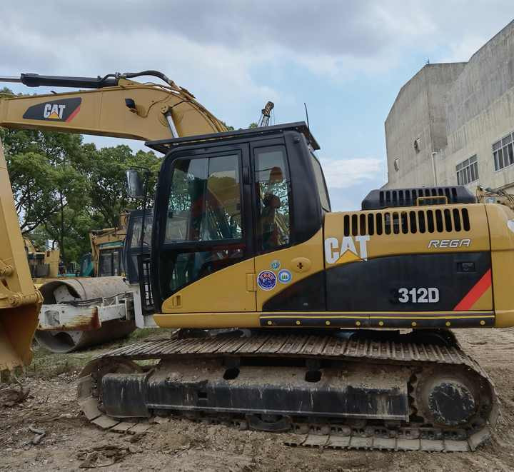 Used earth moving machinery used excavator cat312 12ton Cat 315D 312D 320d 330d for sale - Pelle sur chenille: photos 2 Used earth moving machinery used excavator cat312 12ton Cat 315D 312D 320d 330d for sale - Pelle sur chenille: photos 2