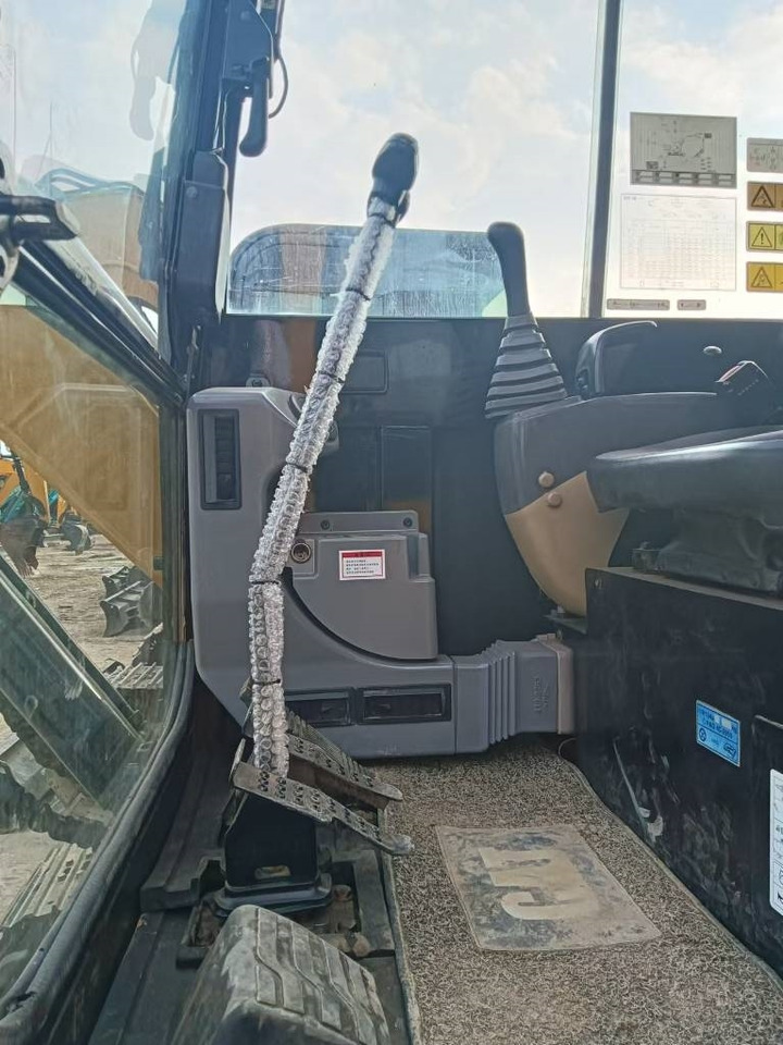 CAT 305.5 - Mini pelle: photos 2 CAT 305.5 - Mini pelle: photos 2