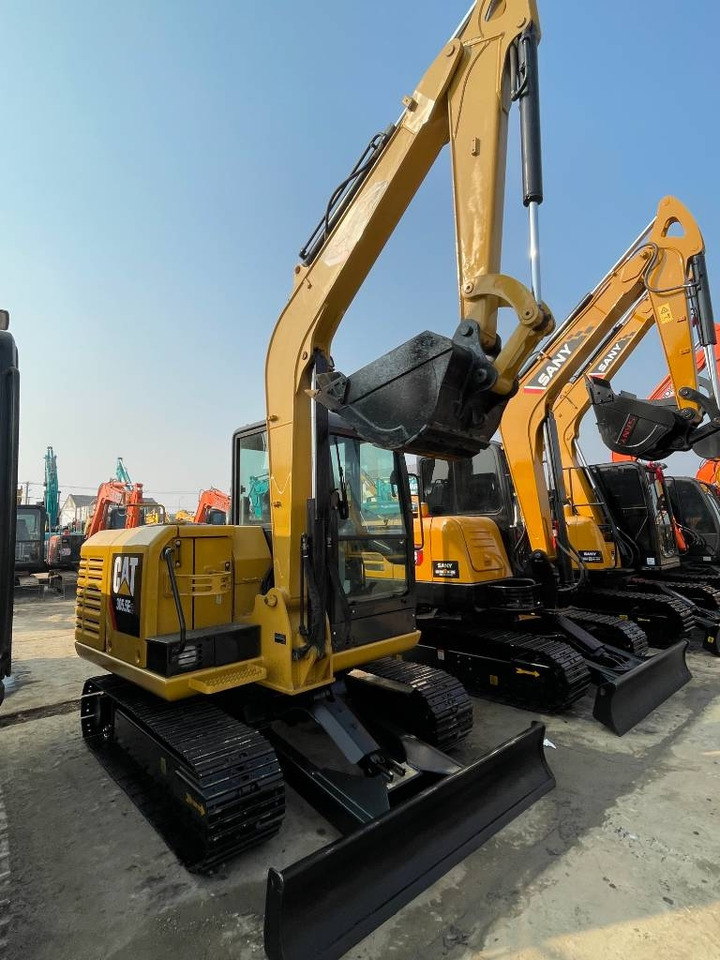 CAT 305 C CR - Mini pelle: photos 1 CAT 305 C CR - Mini pelle: photos 1