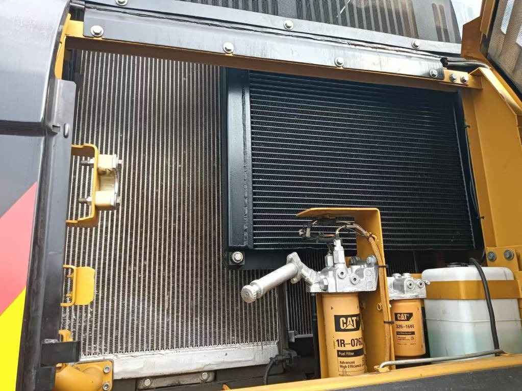 CAT 336 GC - Pelle sur chenille: photos 4 CAT 336 GC - Pelle sur chenille: photos 4