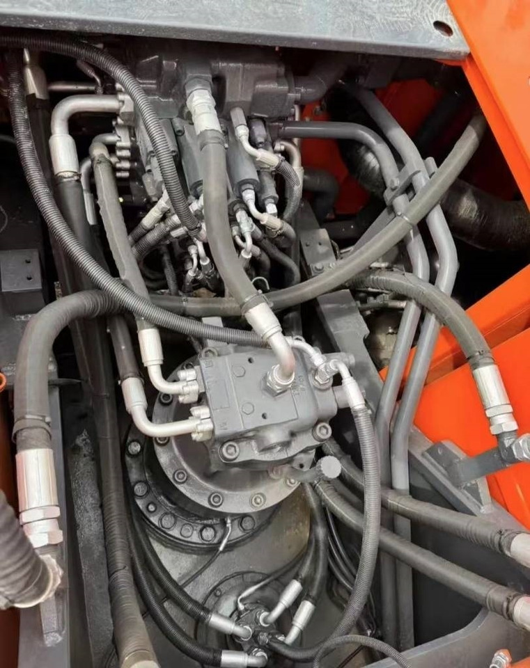Doosan DX 225 - Pelle sur chenille: photos 4 Doosan DX 225 - Pelle sur chenille: photos 4