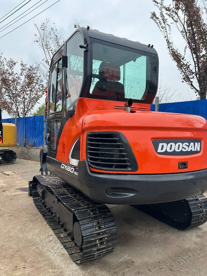 Doosan DX 60  - Pelle sur chenille: photos 3 Doosan DX 60  - Pelle sur chenille: photos 3