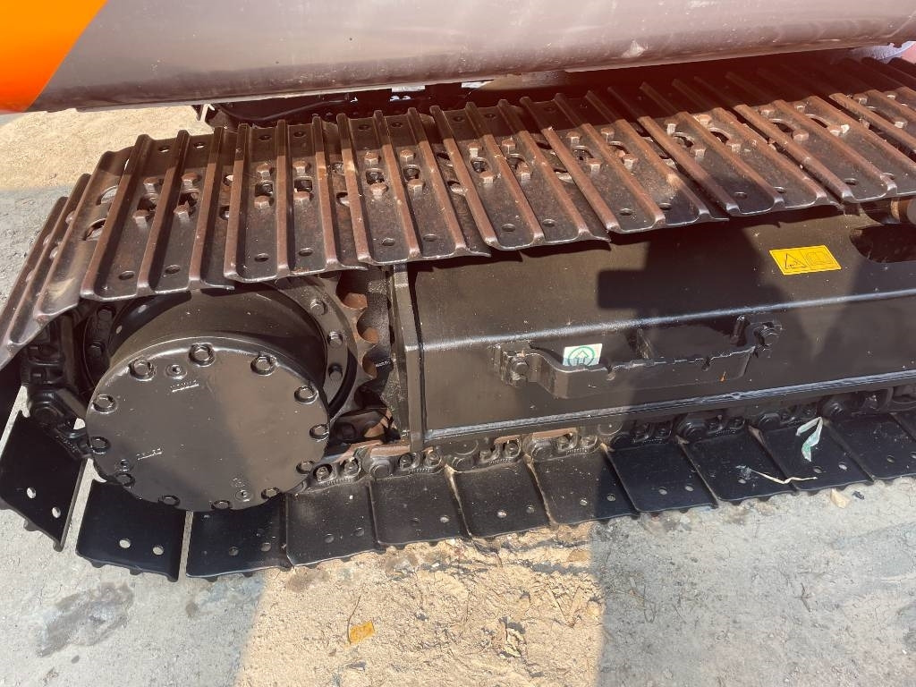 Hitachi ZX 130 - Pelle sur chenille: photos 3 Hitachi ZX 130 - Pelle sur chenille: photos 3