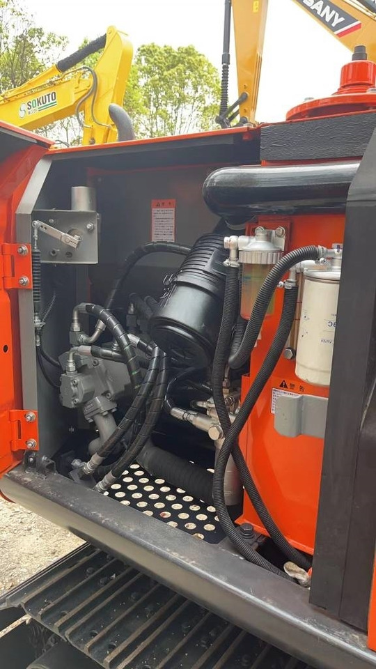 Hitachi ZX 70 - Mini pelle: photos 3 Hitachi ZX 70 - Mini pelle: photos 3