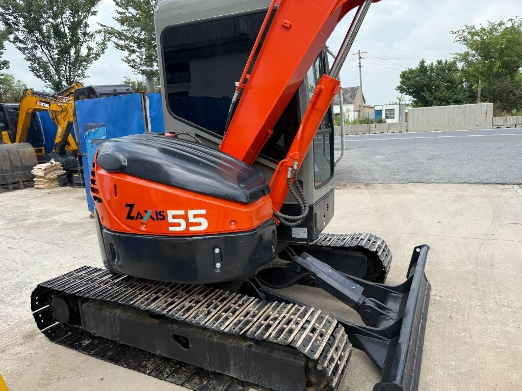 Hitachi Zaxis 55 U - Pelle sur chenille: photos 4 Hitachi Zaxis 55 U - Pelle sur chenille: photos 4