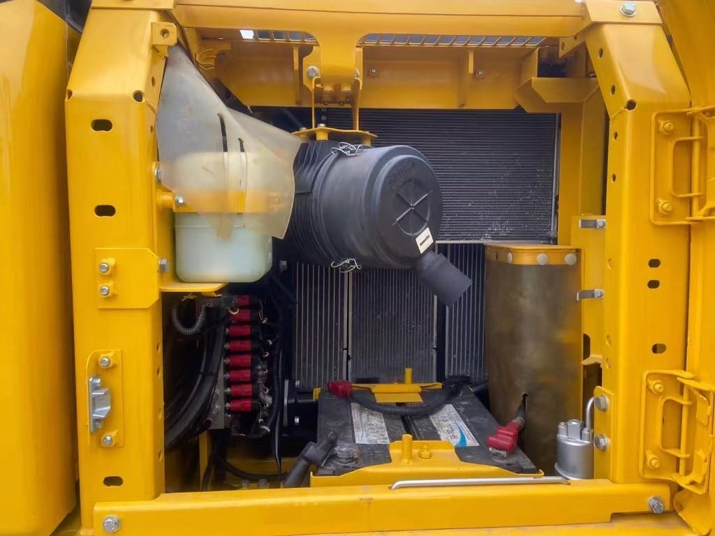 Komatsu PC 130 - Pelle sur chenille: photos 4 Komatsu PC 130 - Pelle sur chenille: photos 4