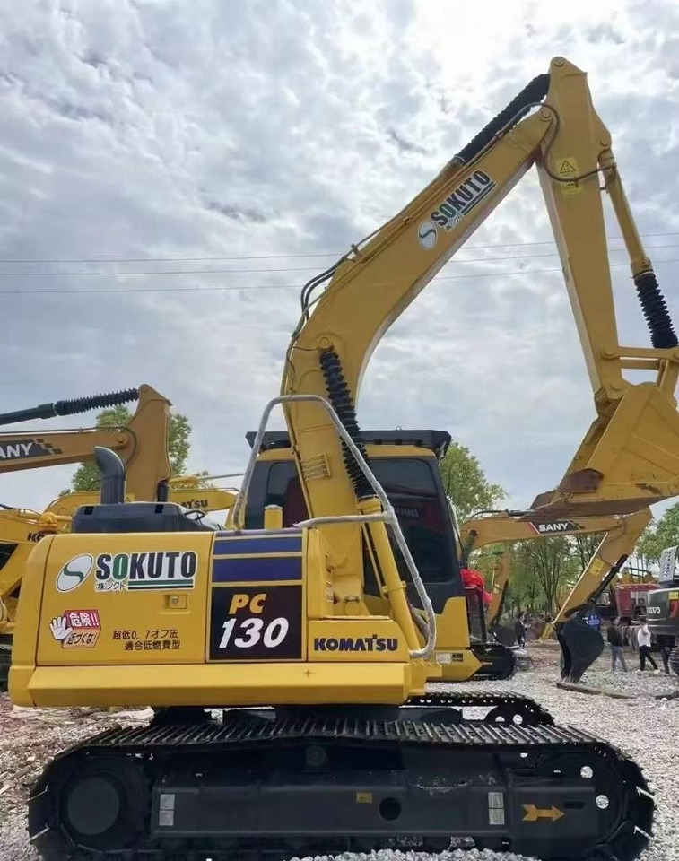 Komatsu PC 130 - Pelle sur chenille: photos 1 Komatsu PC 130 - Pelle sur chenille: photos 1