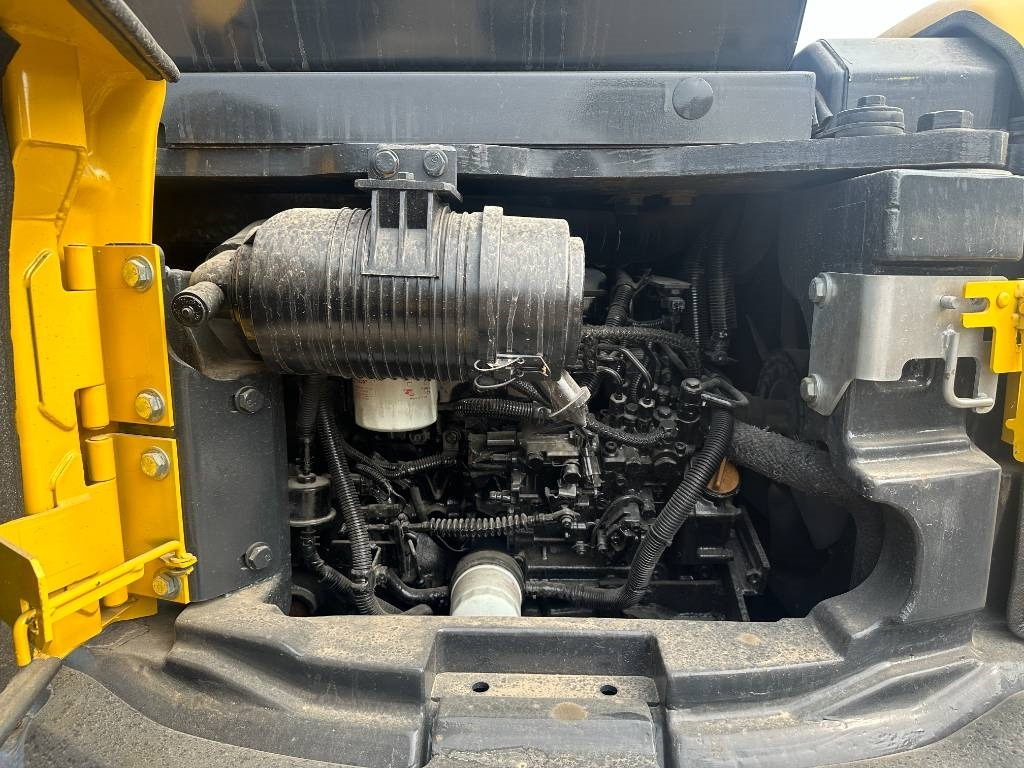 Komatsu PC 40  - Mini pelle: photos 3 Komatsu PC 40  - Mini pelle: photos 3