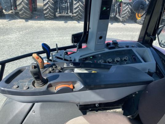 Tracteur agricole Valtra G105: photos 10