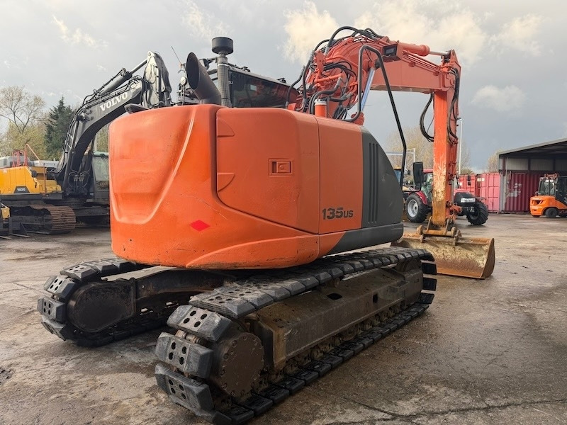 Hitachi ZX 135 US 5-B - Pelle sur chenille: photos 4 Hitachi ZX 135 US 5-B - Pelle sur chenille: photos 4