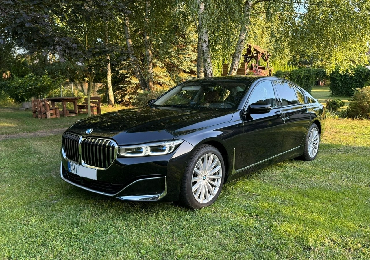 BMW SERIA 7 II (G11/G12) BMW SERIA 7 740d Xdrive 340KM Luxury+Exclusive Masaże Adaptiv Oś Lasery 2022 FV2 - Berline: photos 3 BMW SERIA 7 II (G11/G12) BMW SERIA 7 740d Xdrive 340KM Luxury+Exclusive Masaże Adaptiv Oś Lasery 2022 FV2 - Berline: photos 3