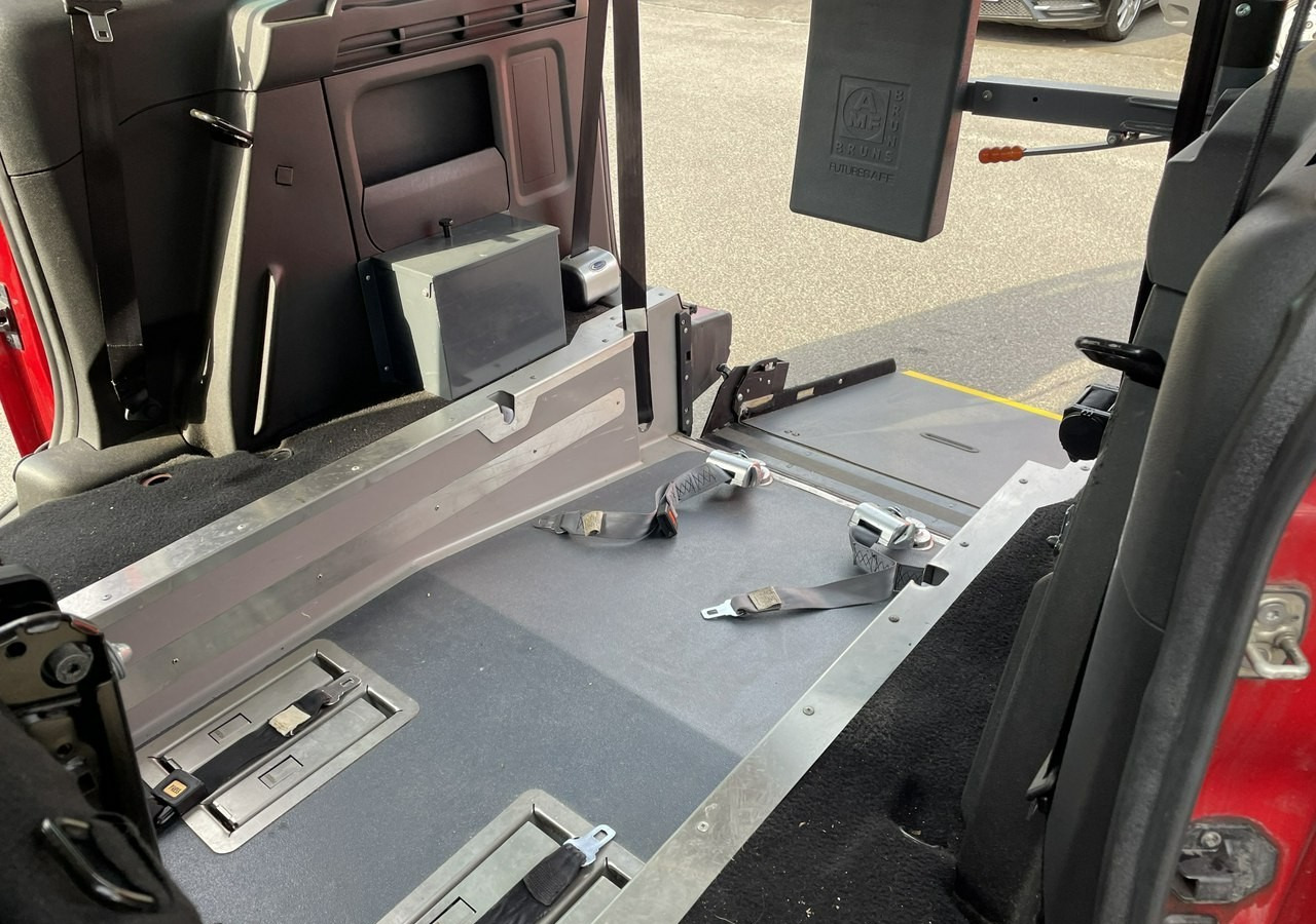 Voiture Citroen Berlingo II Berlingo 1.6 do przewozu Niepełnosprawnych inwalida rampa 2018: photos 15