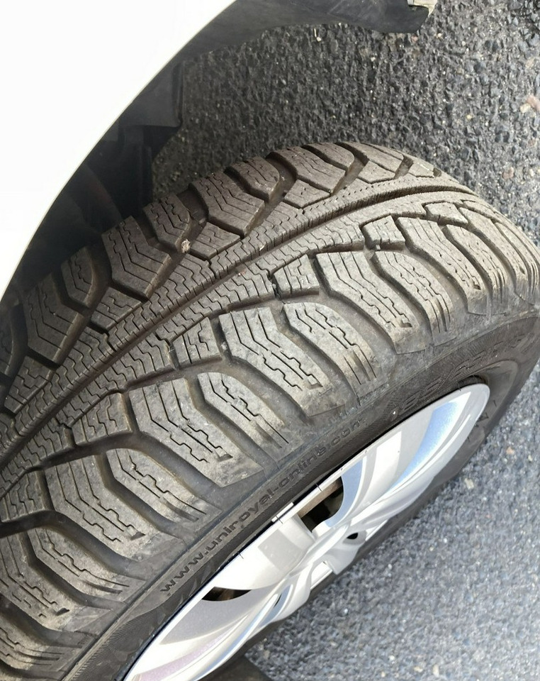 Fourgon utilitaire Fiat Doblo Fiat Doblo 1,3 jtd ECO Flex chłodnia do leków 2013: photos 20