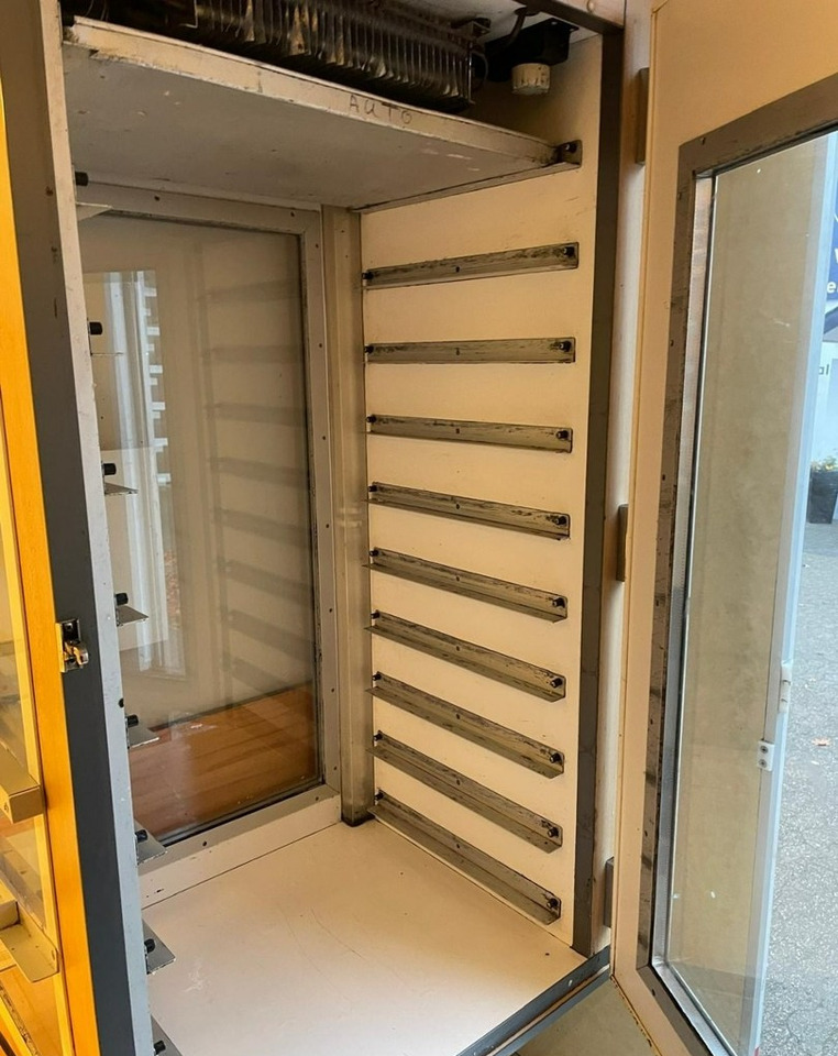 Fiat Ducato Autosklep pieczywa Gastronomiczny Food Truck Foodtruck sklep Borco - Camion magasin: photos 4 Fiat Ducato Autosklep pieczywa Gastronomiczny Food Truck Foodtruck sklep Borco - Camion magasin: photos 4