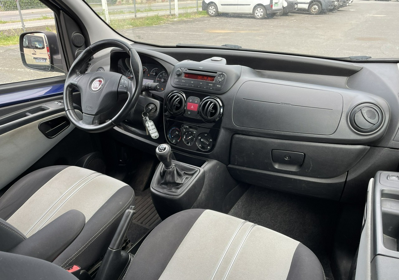 Fiat Qubo Fiat Qubo 1.3-95KM Klima 2013 - Voiture: photos 4 Fiat Qubo Fiat Qubo 1.3-95KM Klima 2013 - Voiture: photos 4