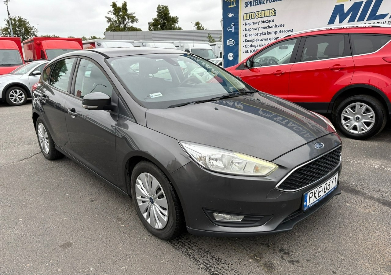 Ford Focus III Focus 1.0 EcoBoost Klima Salon PL 2015 - Voiture à hayon: photos 2 Ford Focus III Focus 1.0 EcoBoost Klima Salon PL 2015 - Voiture à hayon: photos 2