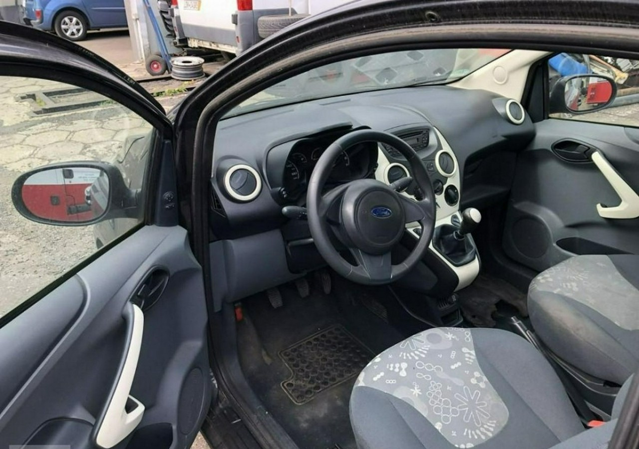 Ford KA II Ford KA 1,3 tdci 75KM 2012 - Voiture: photos 3 Ford KA II Ford KA 1,3 tdci 75KM 2012 - Voiture: photos 3