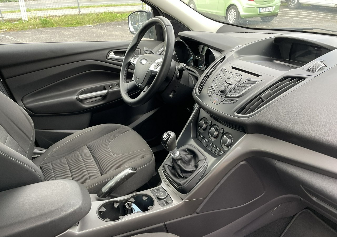 Ford Kuga II Ford Kuga 1.5 EcoBoost Bogate wyposażenie 63558km Model 2016 - SUV: photos 2 Ford Kuga II Ford Kuga 1.5 EcoBoost Bogate wyposażenie 63558km Model 2016 - SUV: photos 2