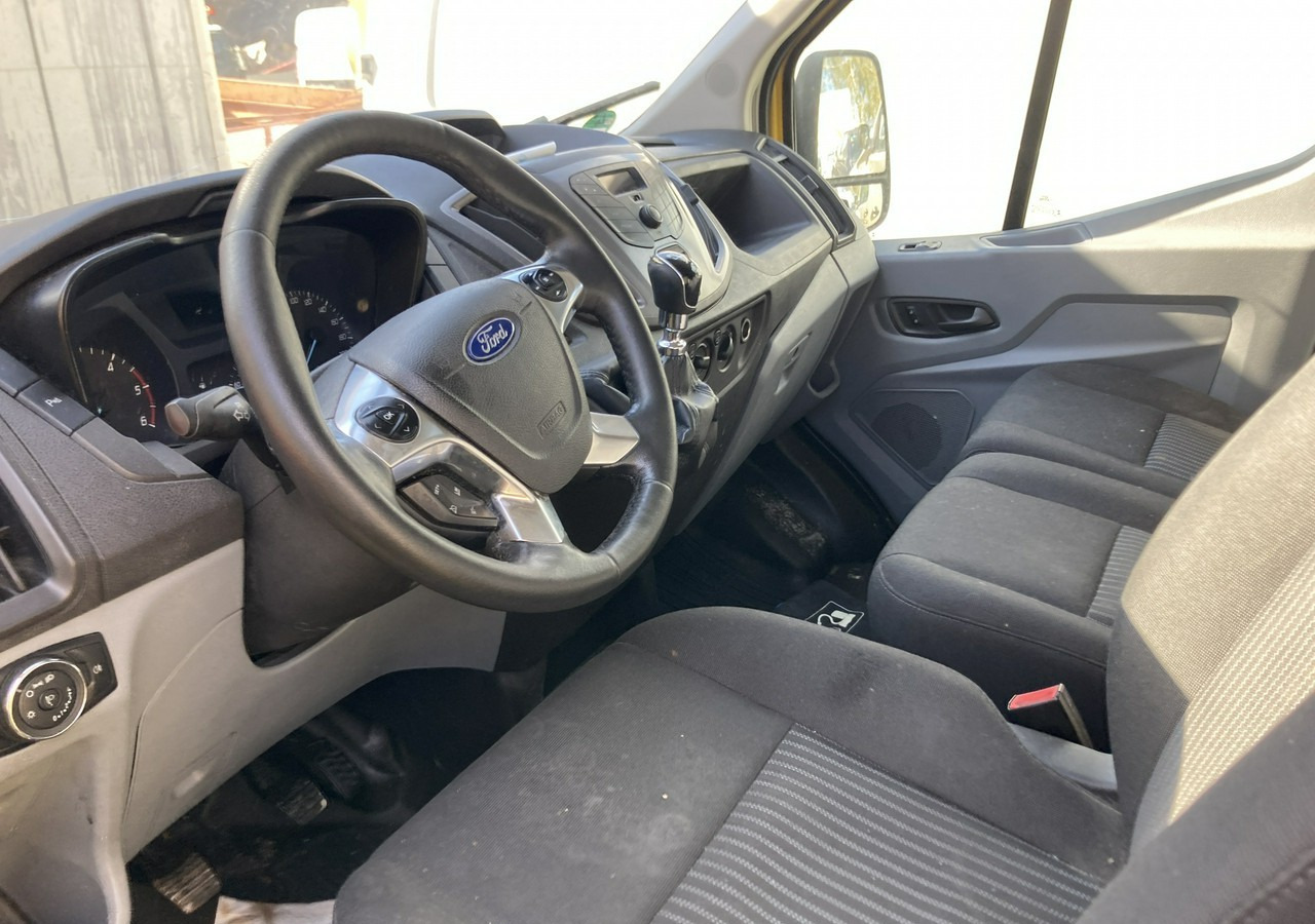 Ford Transit Transit 2.2 Klima 2016 - Fourgon utilitaire: photos 3 Ford Transit Transit 2.2 Klima 2016 - Fourgon utilitaire: photos 3