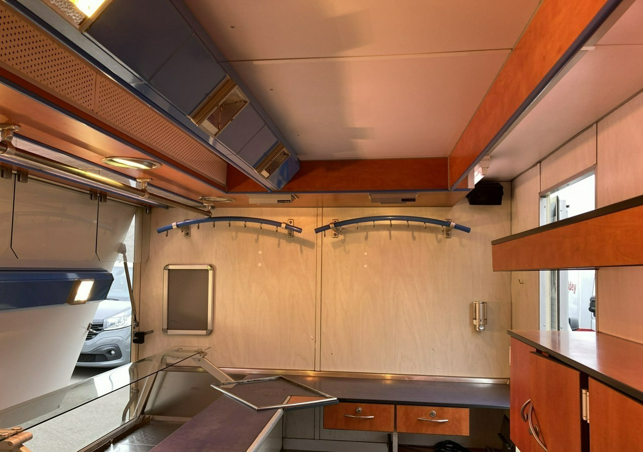 Inna Inny Autosklep wędlin Gastronomiczna food truck foodtruck sklep bar 2000 - Remorque magasin: photos 5 Inna Inny Autosklep wędlin Gastronomiczna food truck foodtruck sklep bar 2000 - Remorque magasin: photos 5