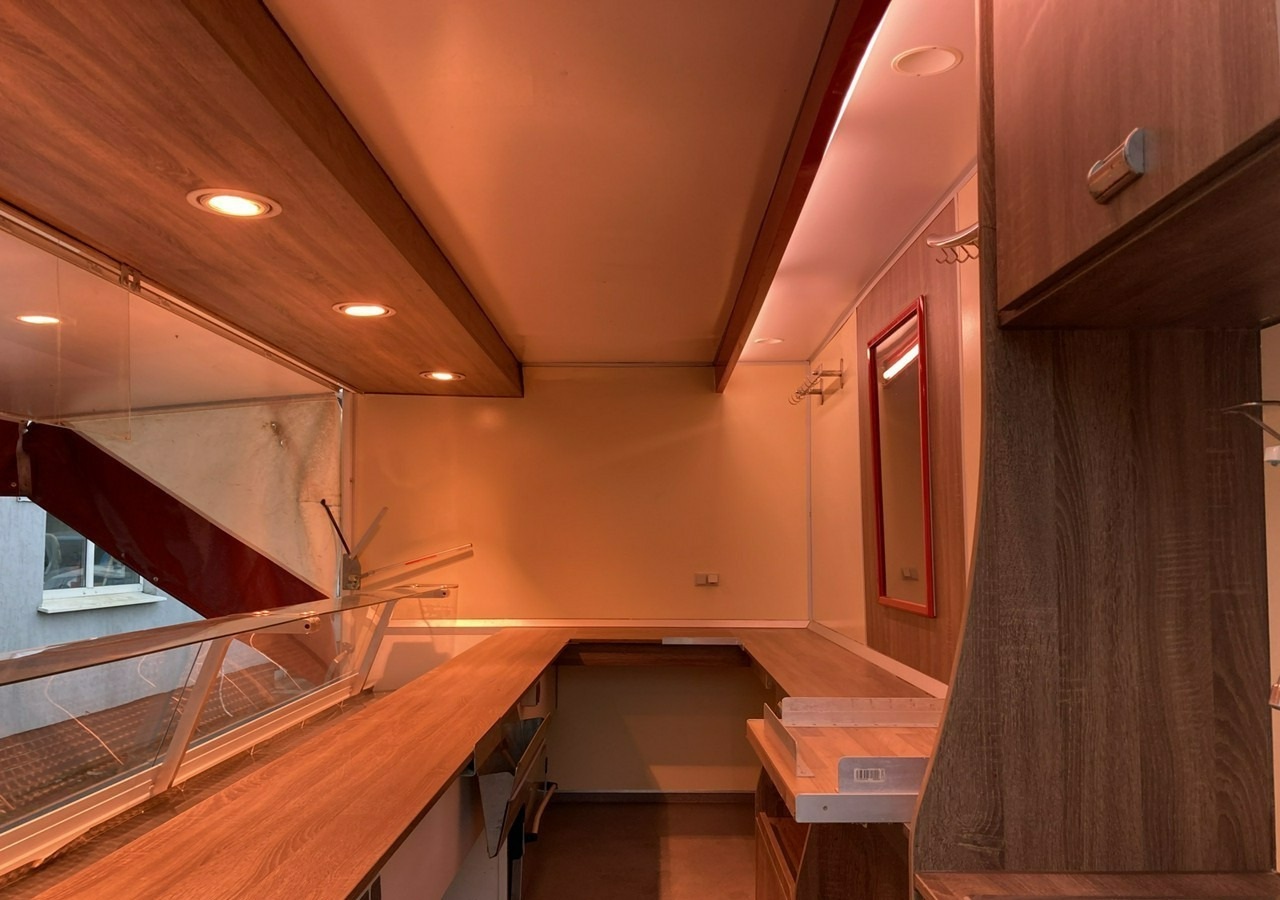 Inna Inny Przycze Autosklep wędli Gastronomiczna food truck foodtruck sklep 20 - Remorque magasin: photos 3 Inna Inny Przycze Autosklep wędli Gastronomiczna food truck foodtruck sklep 20 - Remorque magasin: photos 3