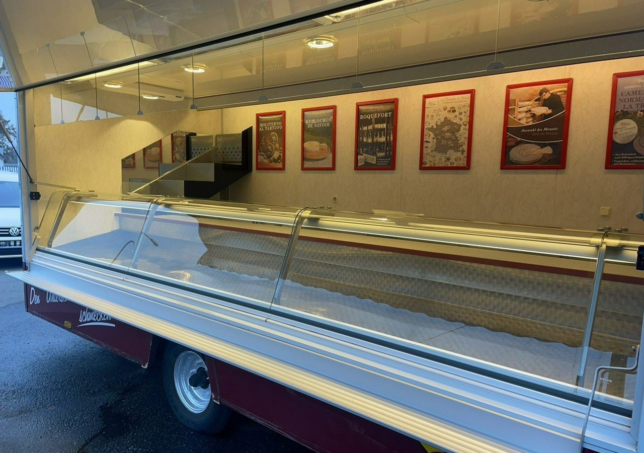 Inna Inny Przyczepa Gastronomiczna food truck foodtruck Autosklep Sklep bar - Remorque magasin: photos 3 Inna Inny Przyczepa Gastronomiczna food truck foodtruck Autosklep Sklep bar - Remorque magasin: photos 3