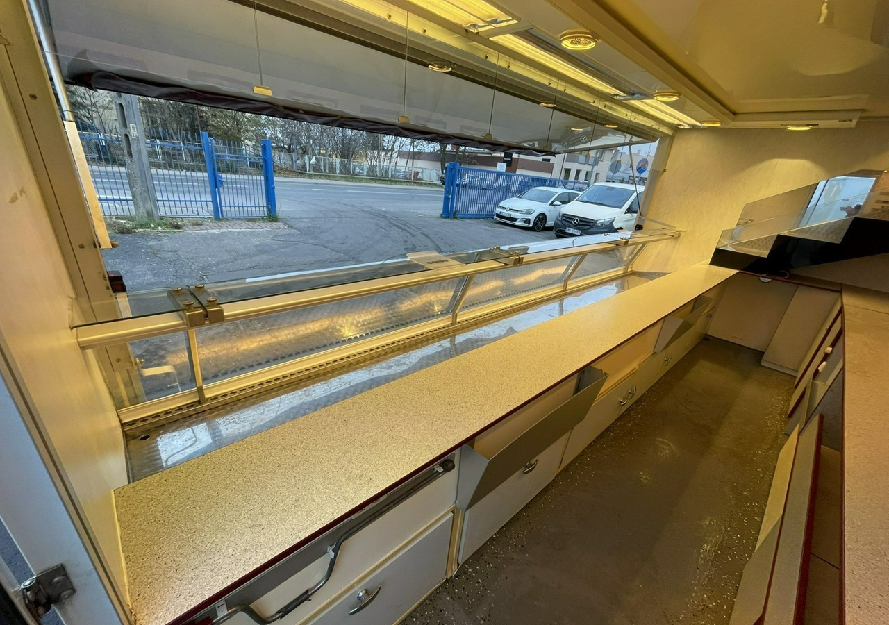 Inna Inny Przyczepa Gastronomiczna food truck foodtruck Autosklep Sklep bar - Remorque magasin: photos 5 Inna Inny Przyczepa Gastronomiczna food truck foodtruck Autosklep Sklep bar - Remorque magasin: photos 5