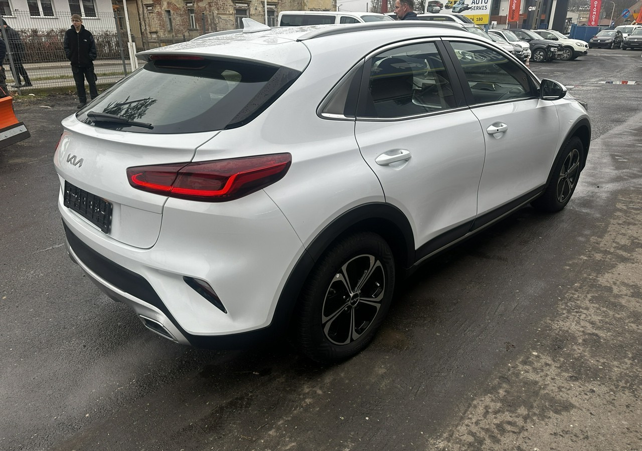Kia Xceed 1.6 GDI Hybryda Plug-in 50 km na prądzie 2022 - Voiture à hayon: photos 2 Kia Xceed 1.6 GDI Hybryda Plug-in 50 km na prądzie 2022 - Voiture à hayon: photos 2