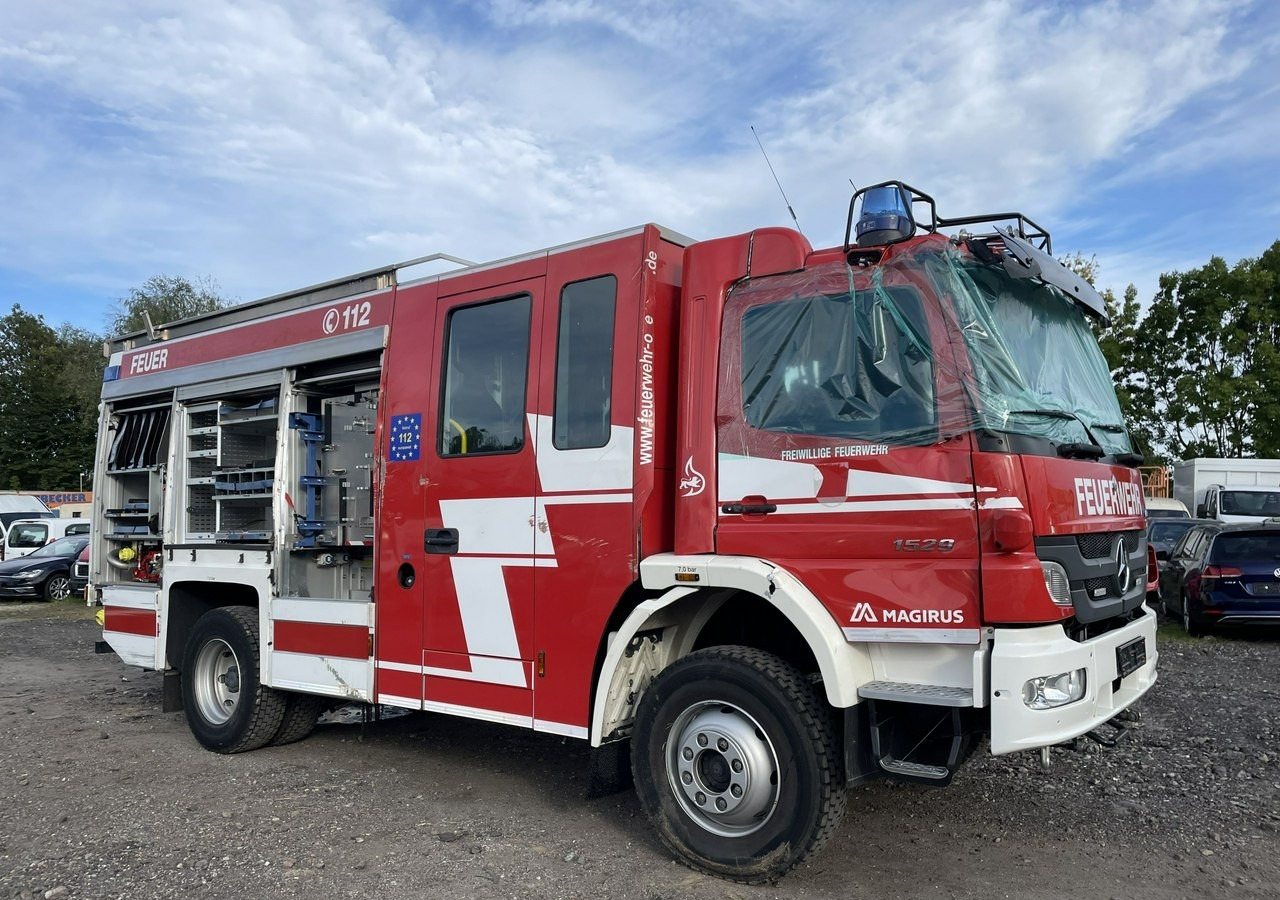 Mercedes-Benz Atego 1529 LF20 Straż Pożarna 4X4 Wóż Strażacki 6647km M2016 Atego 1529 LF20 Straż Pożarna 4X4 Wóż Strażacki 6647km ... - Camion de pompier: photos 5 Mercedes-Benz Atego 1529 LF20 Straż Pożarna 4X4 Wóż Strażacki 6647km M2016 Atego 1529 LF20 Straż Pożarna 4X4 Wóż Strażacki 6647km ... - Camion de pompier: photos 5