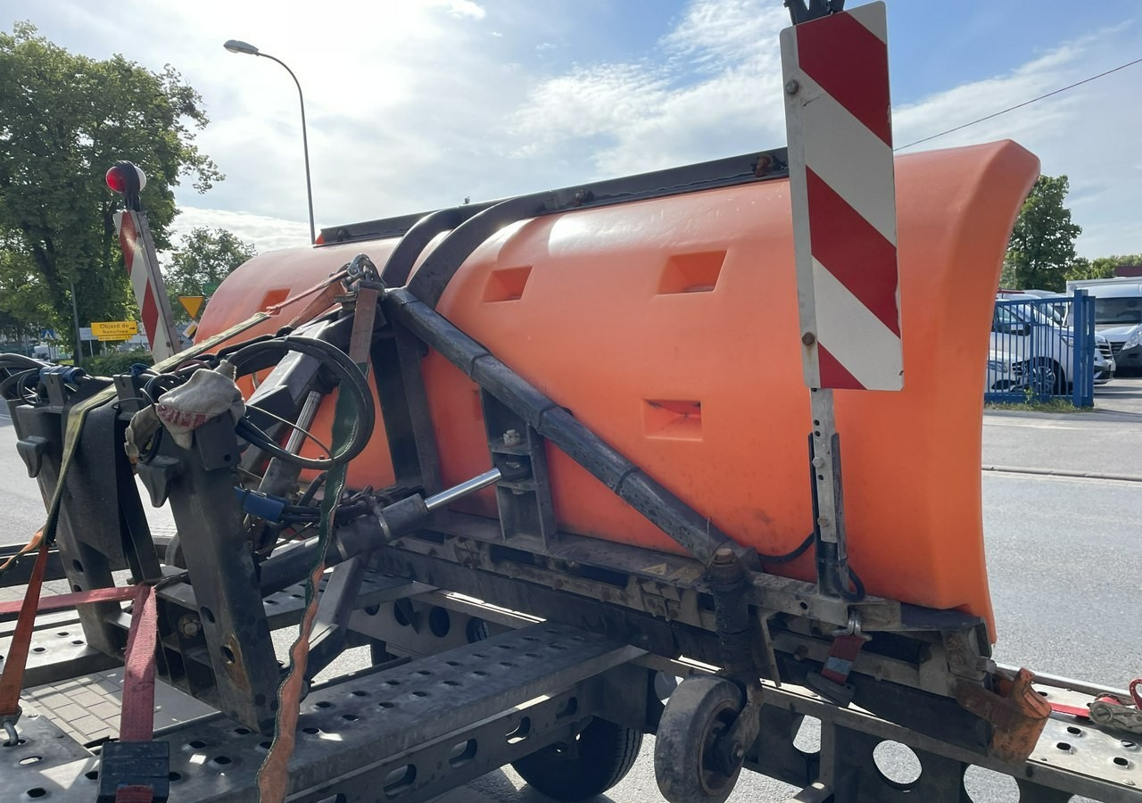 Engin de déneigement Mercedes-Benz Inny Mercedes-Benz Mercedes Vario 815 Wywrotka 4X4 2004: photos 15 Engin de déneigement Mercedes-Benz Inny Mercedes-Benz Mercedes Vario 815 Wywrotka 4X4 2004: photos 15