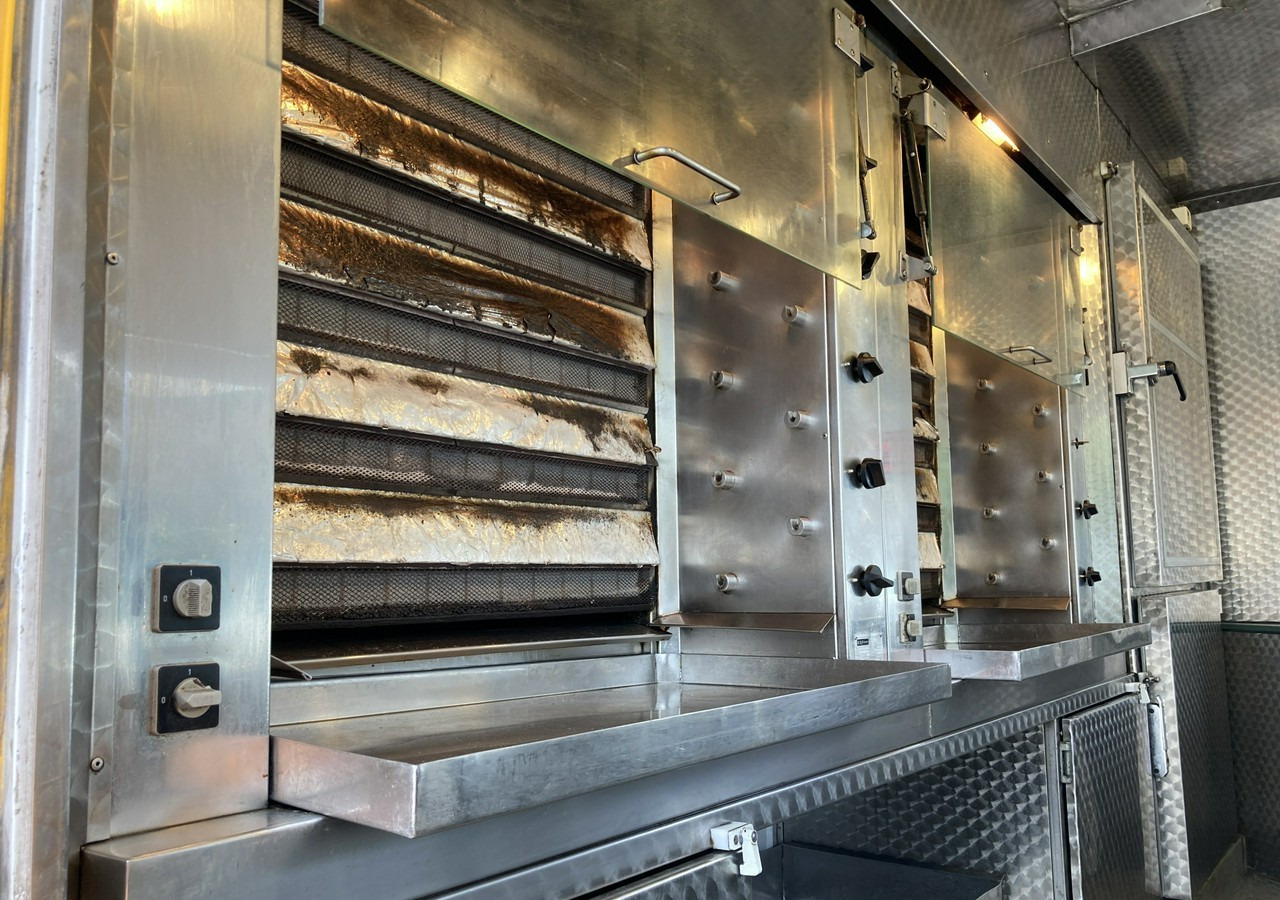 Mercedes-Benz Sprinter Autosklep Grill kurczak Gastronomiczny Food Truck Foodtruck sklep 20 - Camion magasin: photos 5 Mercedes-Benz Sprinter Autosklep Grill kurczak Gastronomiczny Food Truck Foodtruck sklep 20 - Camion magasin: photos 5