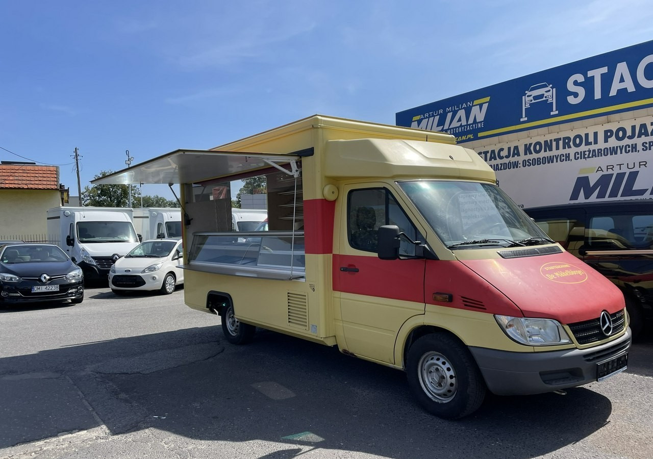 Mercedes-Benz Sprinter Autosklep piec Sklep Gastronomiczny Food Truck Foodtruck bar BORCO20 - Camion magasin: photos 1 Mercedes-Benz Sprinter Autosklep piec Sklep Gastronomiczny Food Truck Foodtruck bar BORCO20 - Camion magasin: photos 1