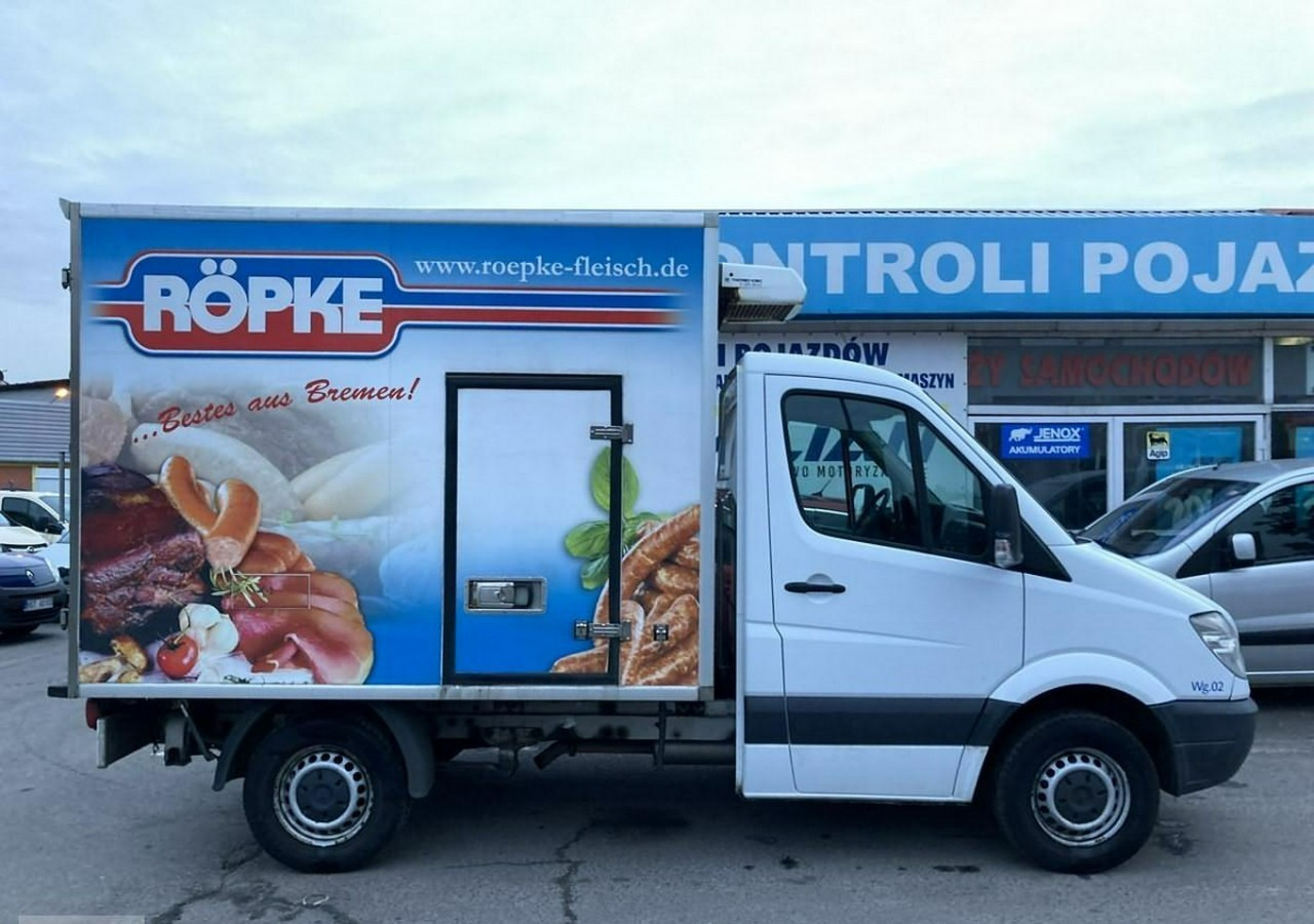 Mercedes-Benz Sprinter Chłodnia THERMO KING Gastronomiczny Food Truck Foodtruck 2011 - Utilitaire frigorifique: photos 5 Mercedes-Benz Sprinter Chłodnia THERMO KING Gastronomiczny Food Truck Foodtruck 2011 - Utilitaire frigorifique: photos 5