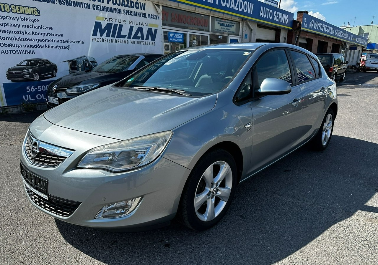 Opel Astra H Opel Astra 1.4-140KM Nowy silnik świeżo sprowadzony 2012 - Voiture à hayon: photos 1 Opel Astra H Opel Astra 1.4-140KM Nowy silnik świeżo sprowadzony 2012 - Voiture à hayon: photos 1