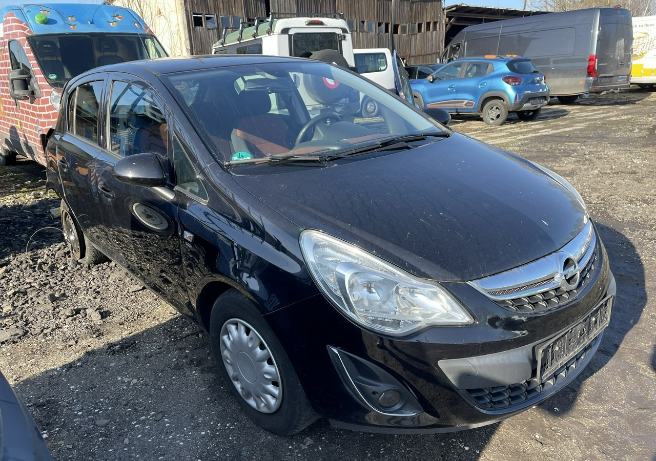 Opel Corsa D Corsa 1.4-87 KM Klima 2011 - Voiture: photos 1 Opel Corsa D Corsa 1.4-87 KM Klima 2011 - Voiture: photos 1