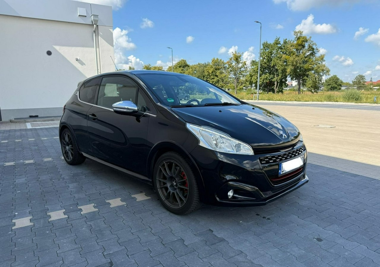 Peugeot 208 I 208GTI Sport 1.6THP 208KM Panorama Led JBL Navi Kamera OZ-Racing 201 - Voiture à hayon: photos 5 Peugeot 208 I 208GTI Sport 1.6THP 208KM Panorama Led JBL Navi Kamera OZ-Racing 201 - Voiture à hayon: photos 5