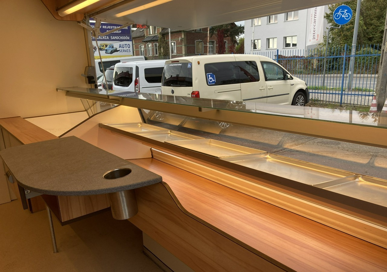 Renault Master Autosklep pie sklep Bar Gastronomiczny Food Truck Foodtruck Borco 20 - Camion magasin: photos 4 Renault Master Autosklep pie sklep Bar Gastronomiczny Food Truck Foodtruck Borco 20 - Camion magasin: photos 4
