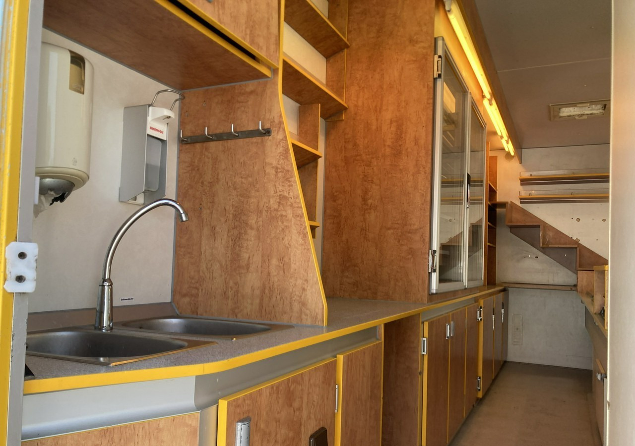 Crédit-bail de Renault Master Autosklep wędlin sklep bar Gastronomiczny Food Truck Foodtruck Borco Renault Master Autosklep wędlin sklep bar Gastronomiczny Food Truck Foodtruck Borco: photos 20 Crédit-bail de Renault Master Autosklep wędlin sklep bar Gastronomiczny Food Truck Foodtruck Borco Renault Master Autosklep wędlin sklep bar Gastronomiczny Food Truck Foodtruck Borco: photos 20