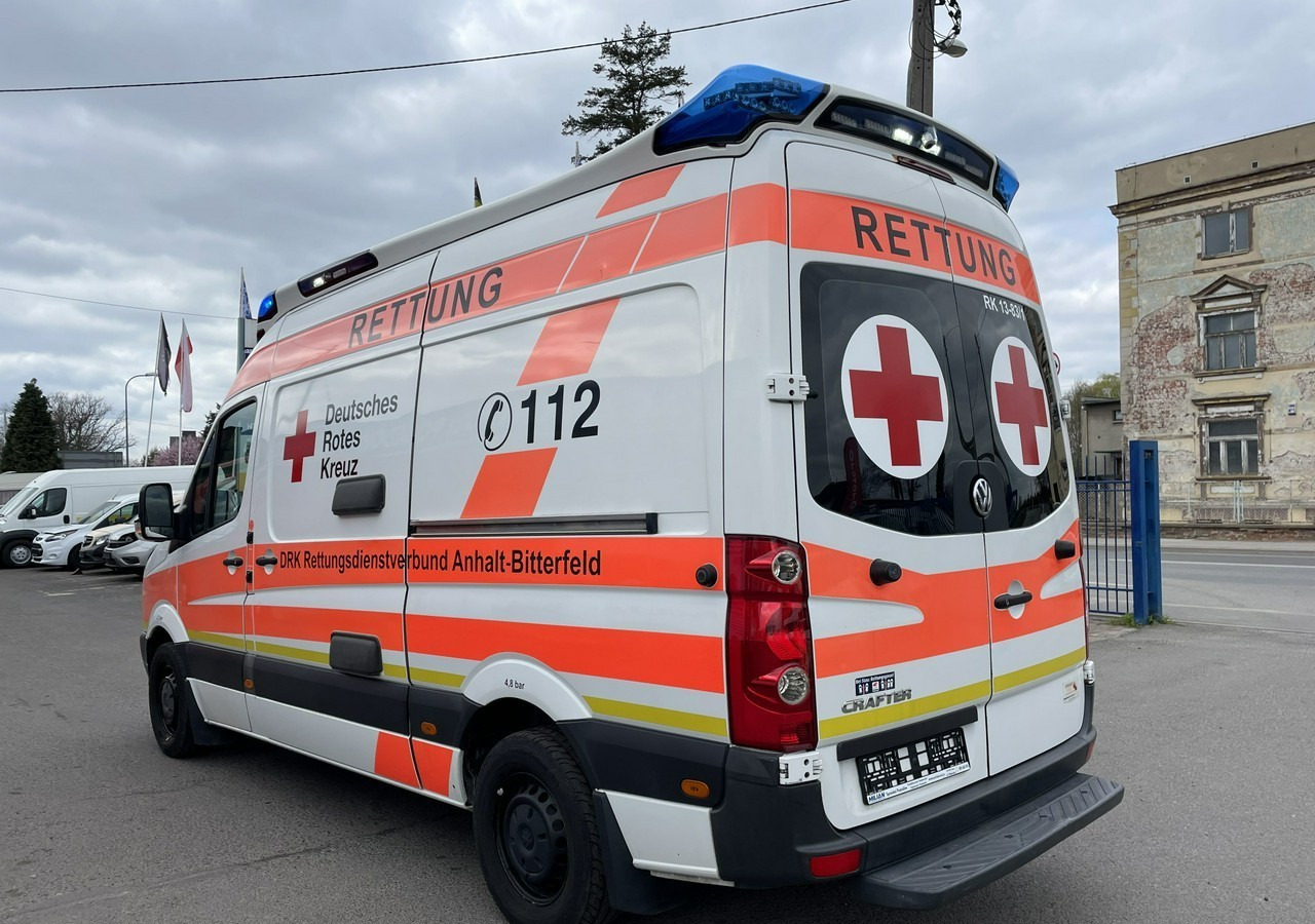 Volkswagen Crafter Crafter 2.0-163KM Karetka Ambulans Wyposażony Model 2016 - Ambulance: photos 5 Volkswagen Crafter Crafter 2.0-163KM Karetka Ambulans Wyposażony Model 2016 - Ambulance: photos 5