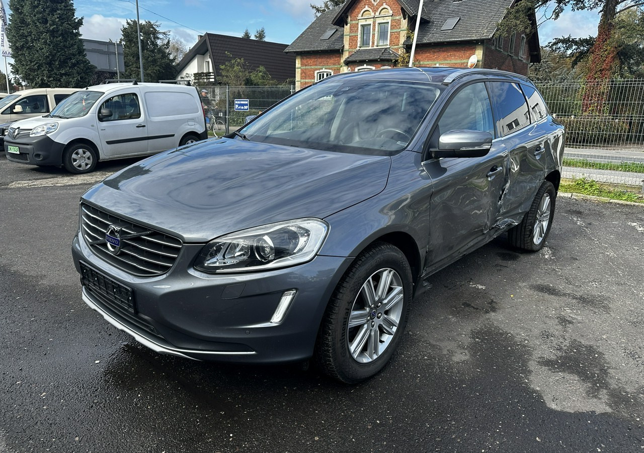 Volvo XC60 I Volvo XC 60 D4AWD Bogate wyposażenie 2017 - SUV: photos 2 Volvo XC60 I Volvo XC 60 D4AWD Bogate wyposażenie 2017 - SUV: photos 2